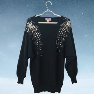 *LAST CALL!* Vintage Black Starburst Holiday Sweater ✨